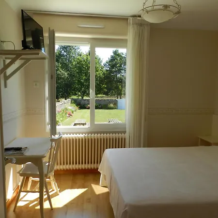 Le Bretagne Guest house *